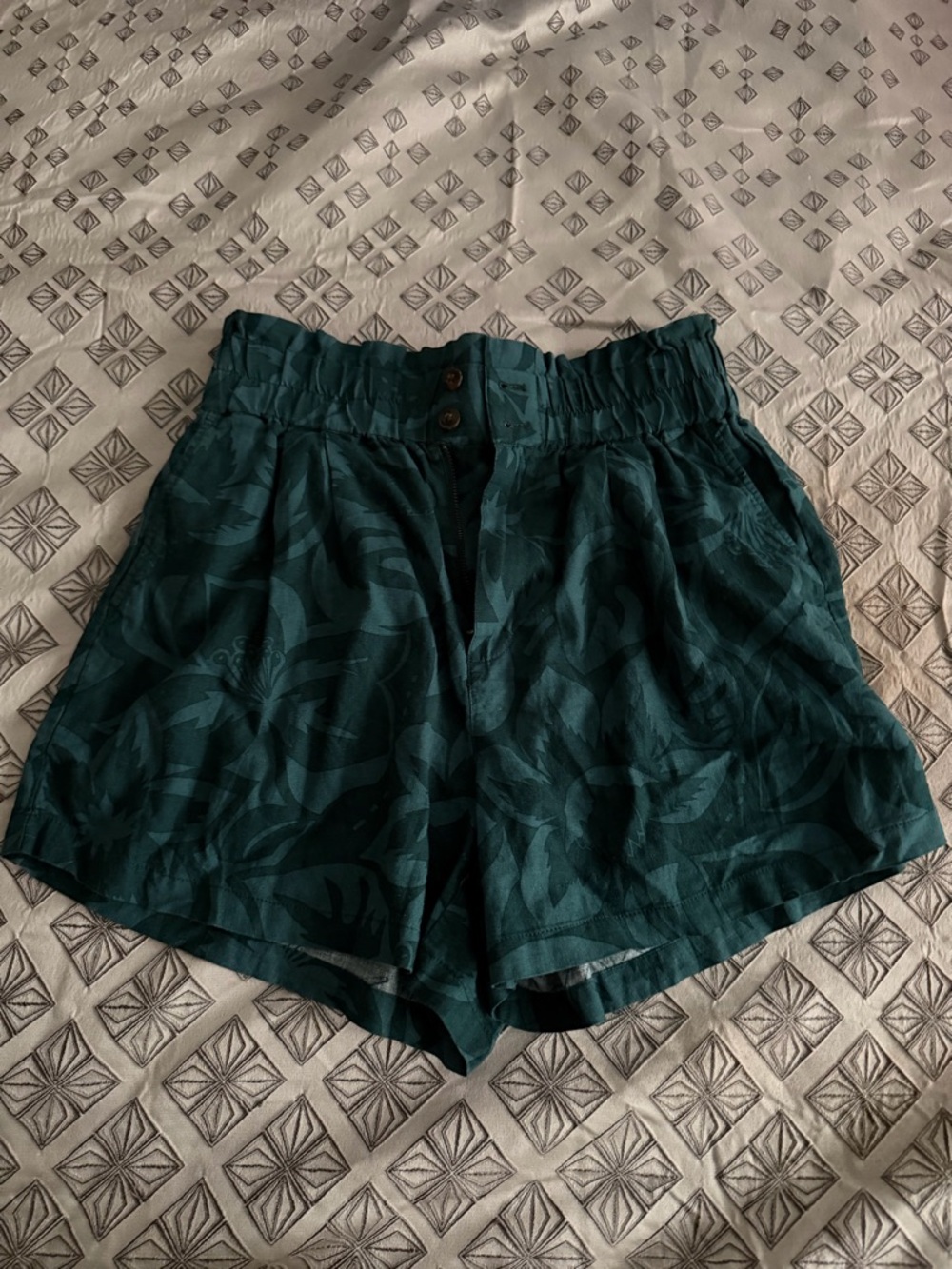 NWT Linen-Blend Pull-On Paperbag Shorts Tropicale Floral Evergreen Forest Size S